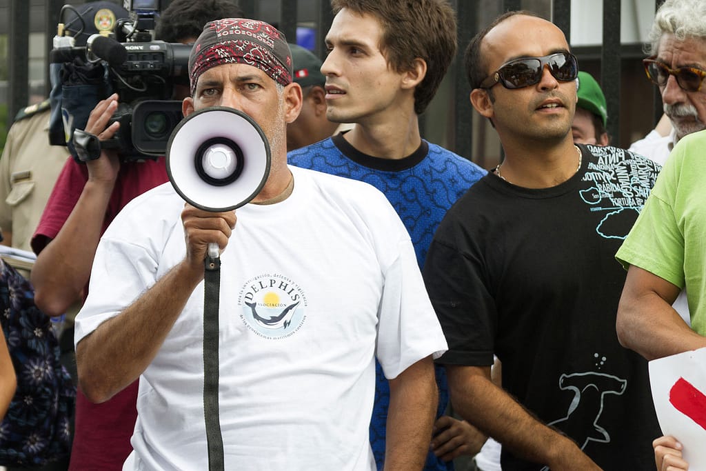 ACTIVIST Sergio Bambaren